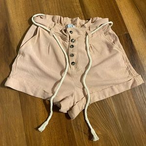 Pocketed rope tie shorts